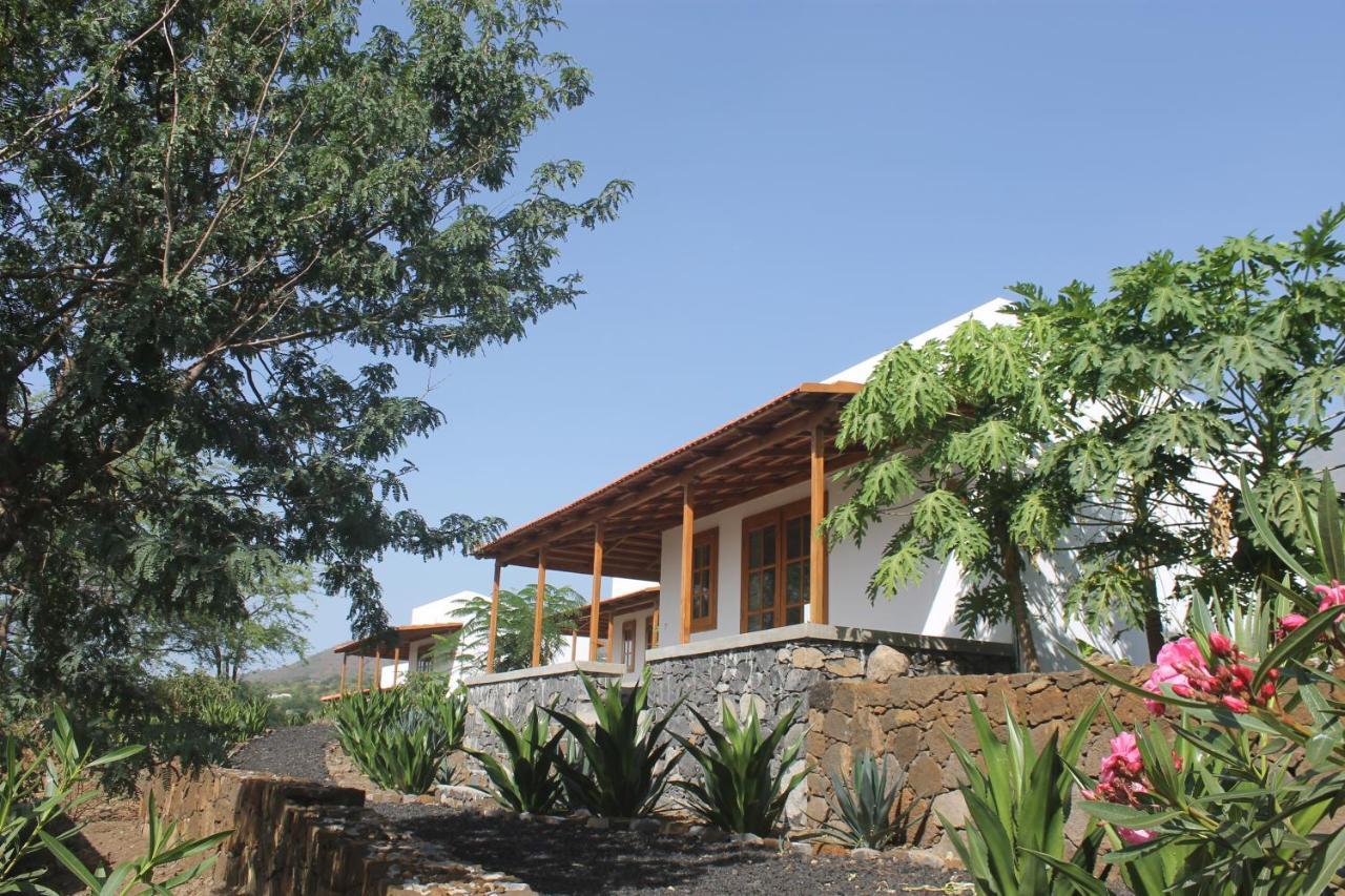 La Fora Ecolodge Sao Filipe Exterior photo