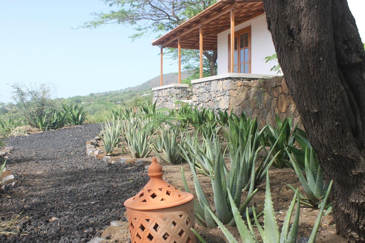 La Fora Ecolodge Sao Filipe Exterior photo